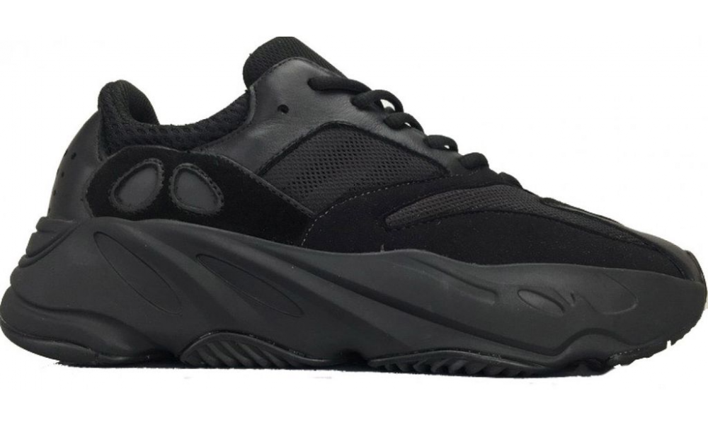 yeezy triple black 700